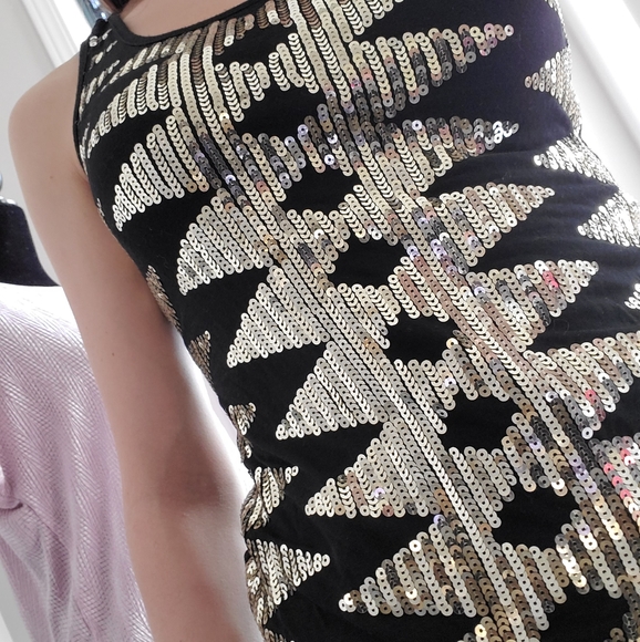 Bebe Tank Top - Picture 2 of 3